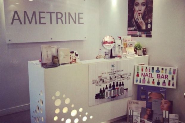 NAIL BAR by Ametrine