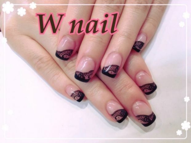 W nail