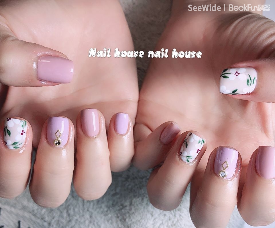 NAIL HOUSE