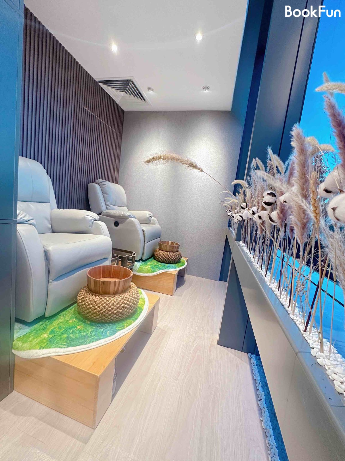 The One Elite Nail & Spa Lounge (北角)