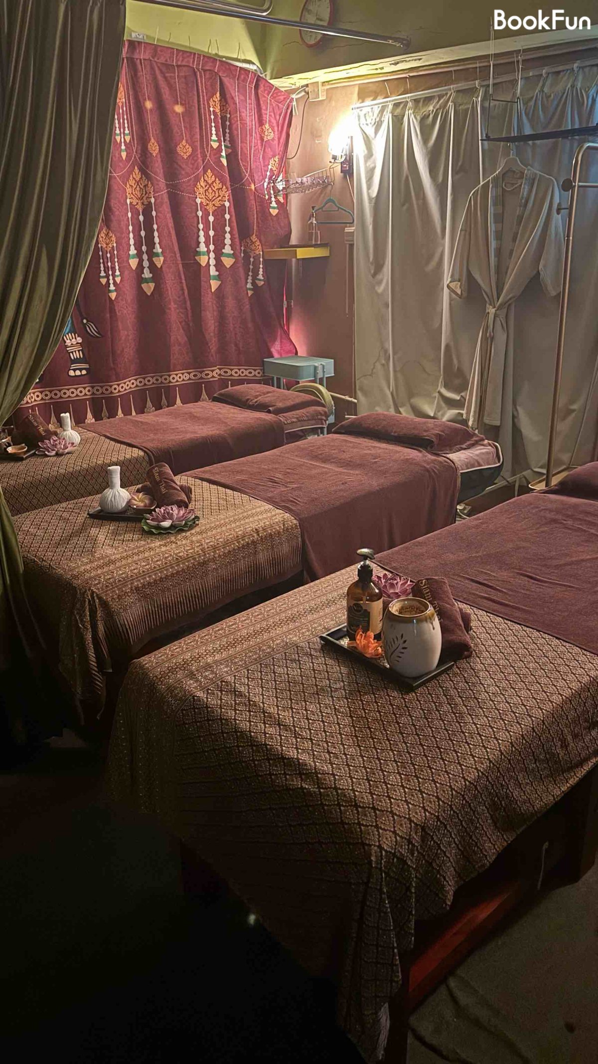 Siam Thai Massage (泰足樂)